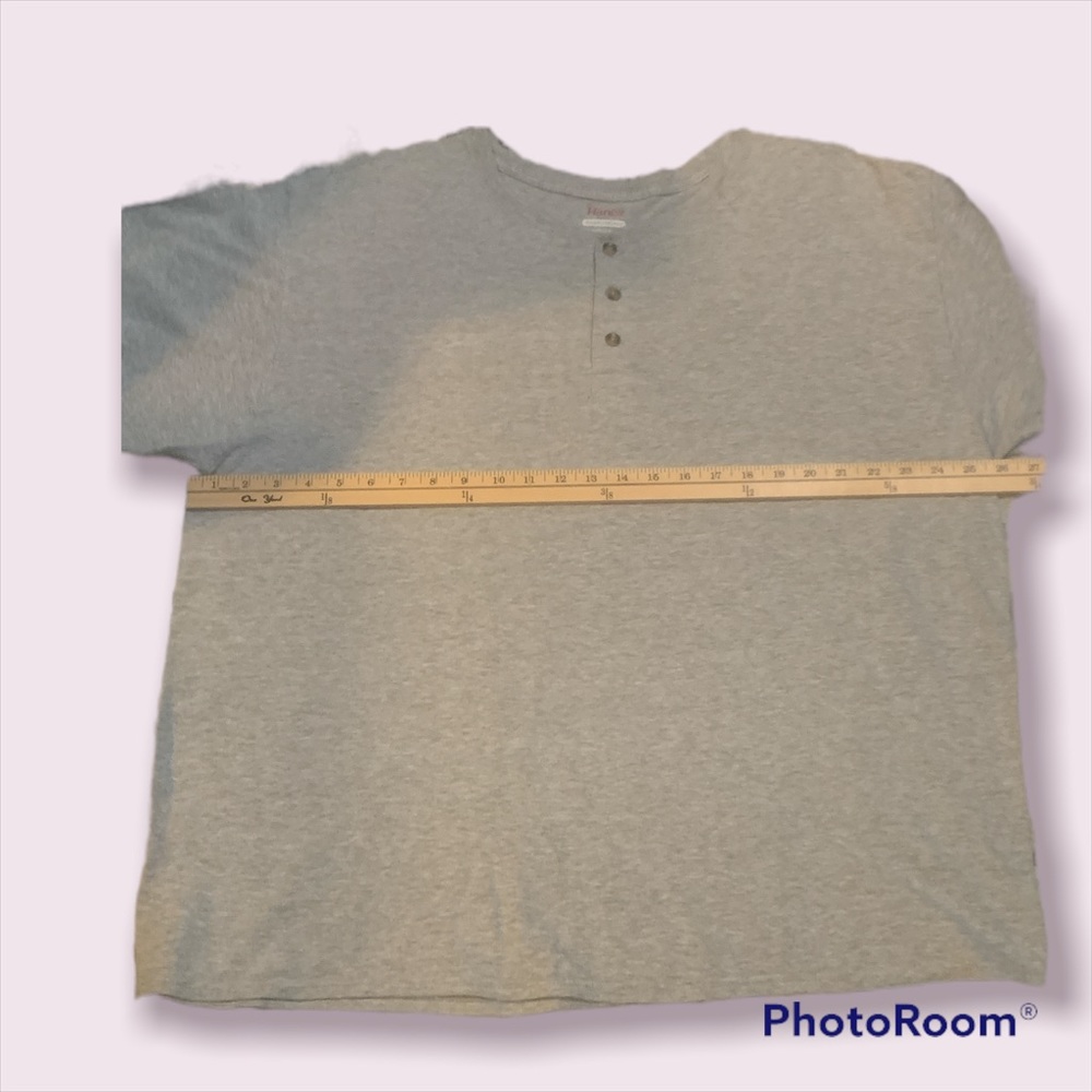 Gray tee - Picture 2 of 5